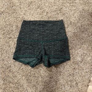 lululemon athletica Dark Green Patterned High Waist Shorts